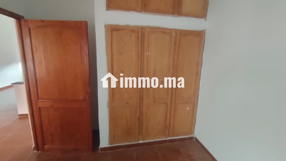 Maison R2 à l'achat à Marjane. 1 garage, 5 chambres, 3 salons, 4 cuisines et 4 sdb. Terrasse - Vente Immobilier - Meknes - photo 4