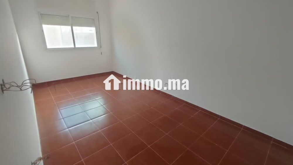 Maison R2 à l'achat à Marjane. 1 garage, 5 chambres, 3 salons, 4 cuisines et 4 sdb. Terrasse - Vente Immobilier - Meknes - photo 5