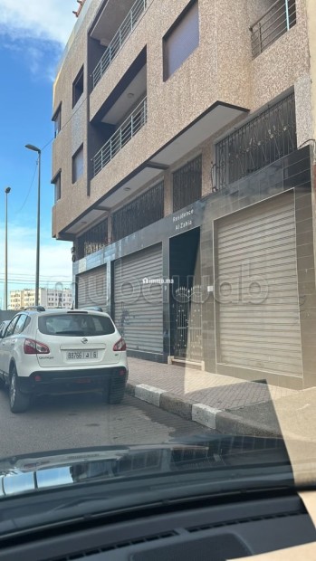 Opportunité à Saisir – Locaux Commerciaux anhle avec Mezzanine à Hay Zoubir Oulfa - Vente Immobilier - Casablanca - photo 1