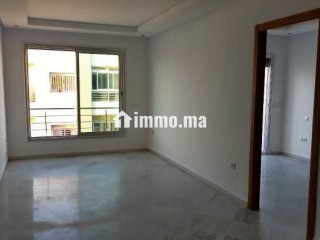 Coquet Appartement sur Bd Abdelmoumen - Appartement à louer - Casablanca
