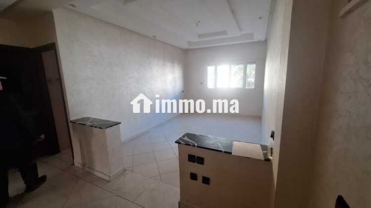JOLI APPART 2 ETG 3500 DH RES CHABAB IAN SEBA - Location Immobilier - Casablanca - photo 4
