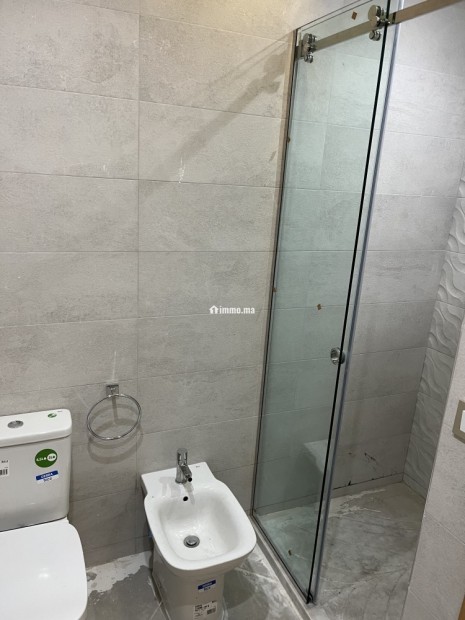 شقة جديدة للكراء ببيت الصحافة - Location Immobilier - Tanger - photo 7