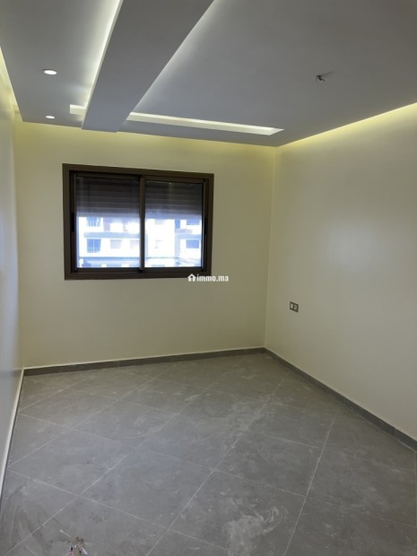 شقة جديدة للكراء ببيت الصحافة - Location Immobilier - Tanger - photo 8
