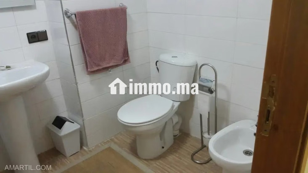 Bel appartement à vendre à Martil. Superficie 83 m². Garage et terrasse - Vente Immobilier - Martil - photo 4