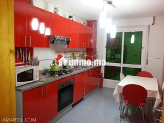 Bel appartement à vendre à Martil. Superficie 83 m². Garage et terrasse - Appartement à vendre - Martil