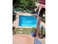 belle-villa-avec-piscine-chauffee-vue-sur-montagne-small-1