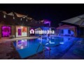 belle-villa-avec-piscine-chauffee-vue-sur-montagne-small-4