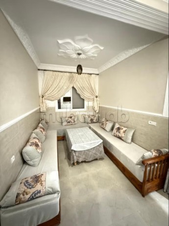 appartements-a-louer-a-martil-1-belle-chambre-porte-blindee-et-parabole-big-0