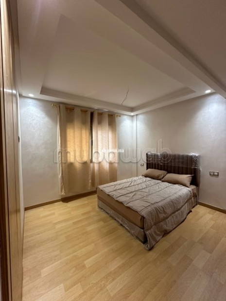 Louez cet appartement à Maârif.
Superficie 55 m².
Meublé - Location Immobilier - Casablanca - photo 1