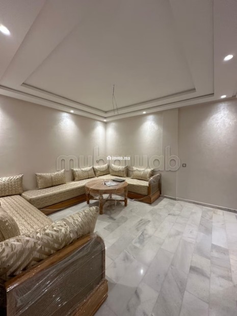 Louez cet appartement à Maârif.
Superficie 55 m².
Meublé - Location Immobilier - Casablanca - photo 2