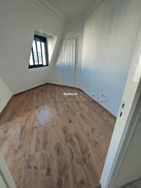 Loc studio vide haut STG val fleuri avec terasse - Location Immobilier - Casablanca - photo 2