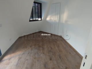 Loc studio vide haut STG val fleuri avec terasse - Appartement à louer - Casablanca
