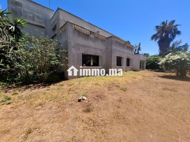 super-terrain-de-1130m2-vue-sur-mer-a-ain-diab-big-2