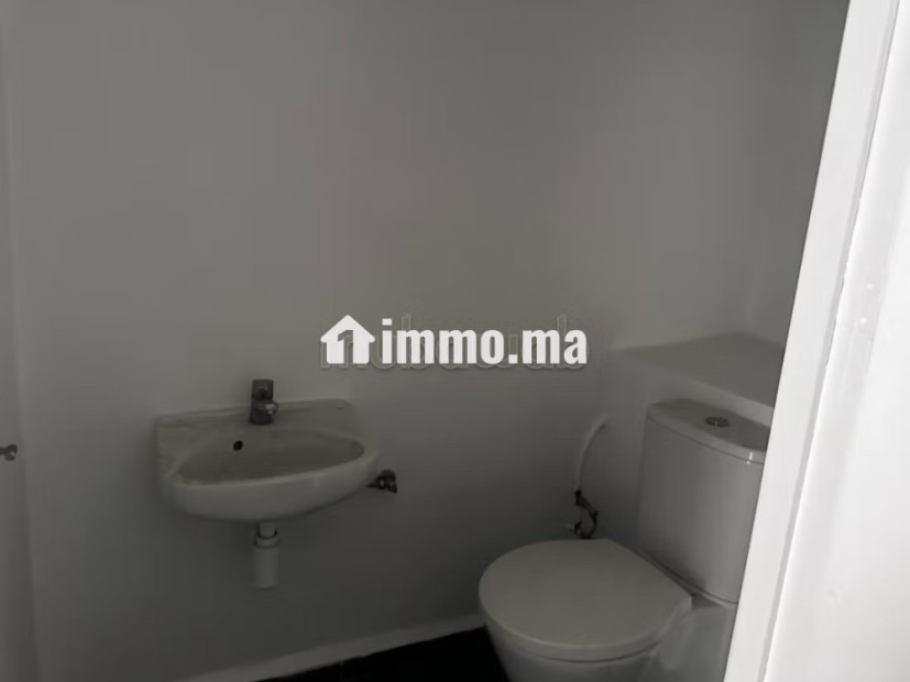 Magasin à louer – Quartier CIL deux rideau - Location Immobilier - Casablanca - photo 4