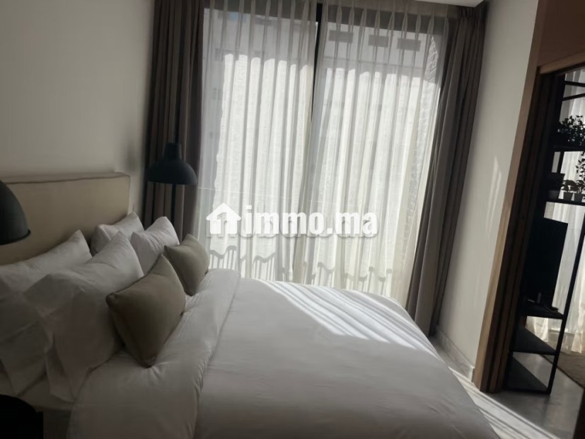 Luxueux studio meublé et équipé à CFC à 2 min à pieds du cafc et à 5 min en voiture de l autoroute - Location Immobilier - Casablanca - photo 4