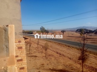 Terrain Titré de 8,1760 Hectares – Accès Direct sur Route Goudronnée Principale Opportunité Idéale pour Projet Agricole ou Touristique - Terrain à vendre - Marrakech