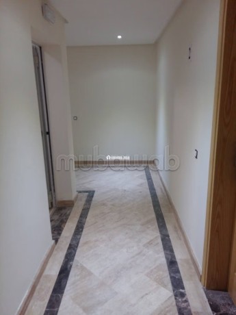 plateaux-de-bureaux-a-louer-de-75m2-a-159m2-big-12