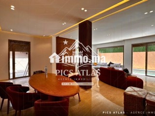Villa de Prestige à Vendre, 6 Chambres, Route de Casablanca - Villa à vendre - Marrakech
