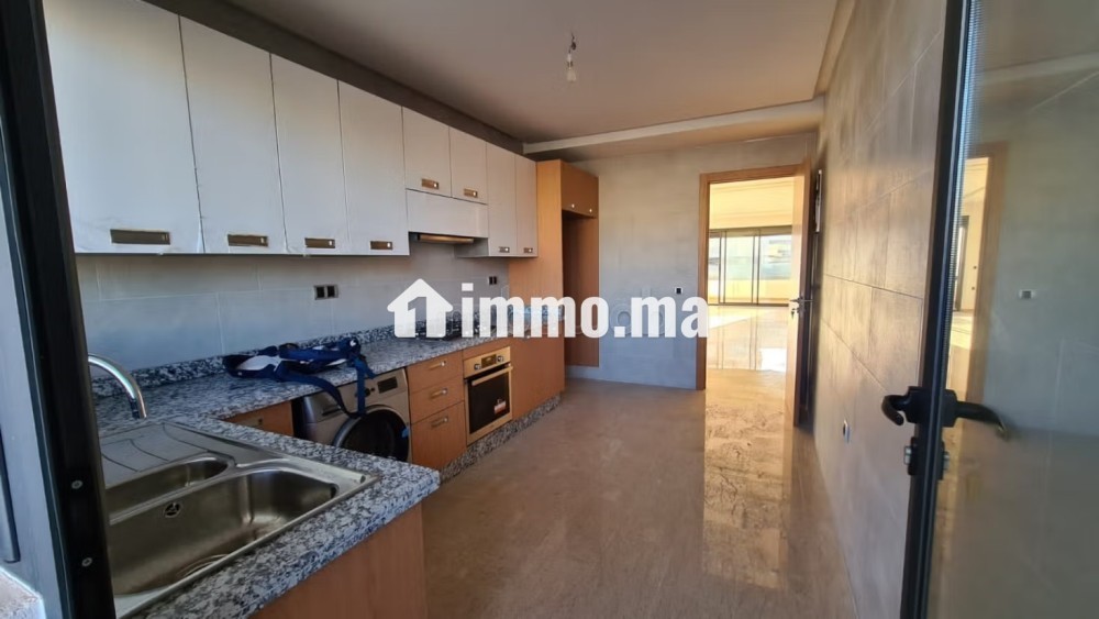 Grand appartement traversant aux Orchidées 5 - Location Immobilier - Mohammedia - photo 4