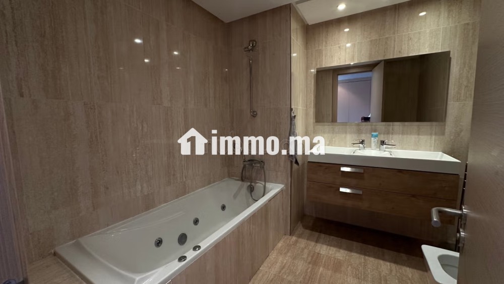 Louez cet appartement à Riyad. 4 pièces. Climatisation et piscine - Location Immobilier - Rabat - photo 5