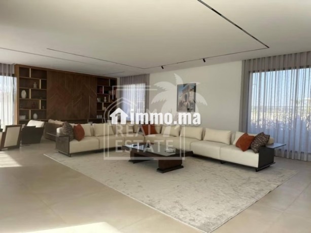 luxe-plein-pied-a-vendre-sur-la-route-de-lourika-big-11