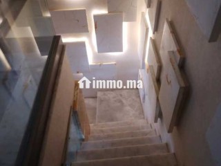 Magasin commercial à vendre 140m² a gzenaya - Local commercial à vendre - Tanger