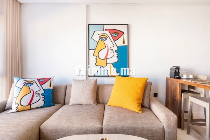 classy-apartment-32-big-0