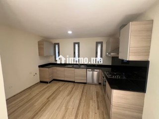 Location villa de haut standing à Californie. 5 pièces. Concierge et piscine - Villa à louer - Casablanca
