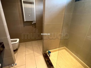 Appartement en location à Ain Diab. Surface de 200 m². Service de concierge et climatisation - Appartement à louer - Casablanca