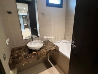 Appartement en location à Ain Diab. Surface de 200 m². Service de concierge et climatisation - Appartement à louer - Casablanca