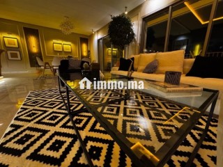Appartement en location à Casablanca Finance City.
Superficie 256 m².
Meublé - Appartement à louer - Casablanca