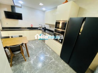 Magnifique appartement à vendre dans une residence fermée avec piscine à malabata tanger - Appartement à vendre - Tanger