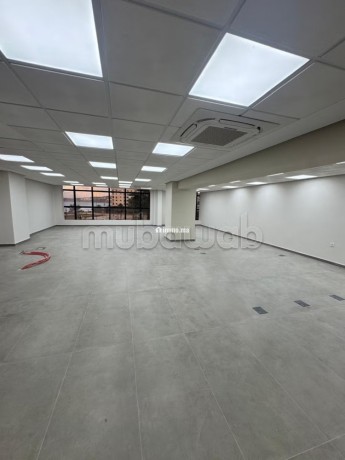 plateaux-bureaux-vue-sur-mer-118m2-120m2-a-louer-big-1