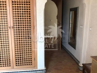 A vendre. Magnifique villa front golf sur la route damezmiz - Villa à vendre - Marrakech