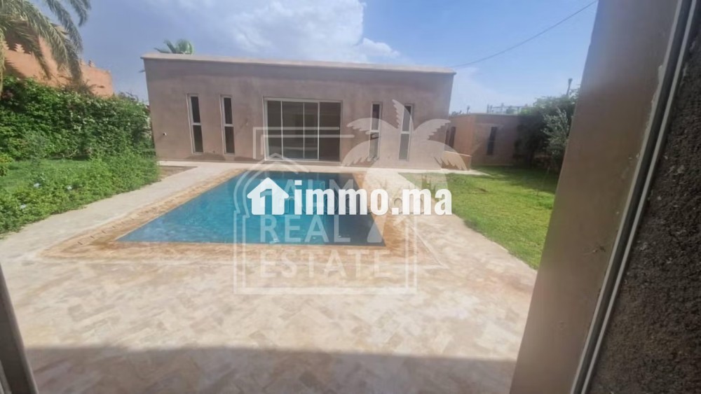 Villa a vendre sur la route damezmiz avec 6 suites - Vente Immobilier - Marrakech - photo 2