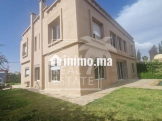 Villa a vendre sur la route damezmiz avec 6 suites - Villa à vendre - Marrakech