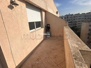 Charmant studio avec terrasse vue mer inspirante - Appartement à louer - Casablanca