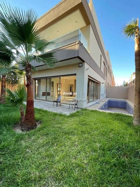 Villa avec piscine au début de Targa - Vente Immobilier - Marrakech - photo 1