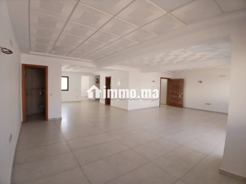 Plateau bureau a louer a hay mohammadi agadir - Location Immobilier - Agadir - photo 1