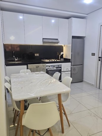 appartement-a-vendre-a-martil-2-belles-chambres-terrasse-et-ascenseur-big-1