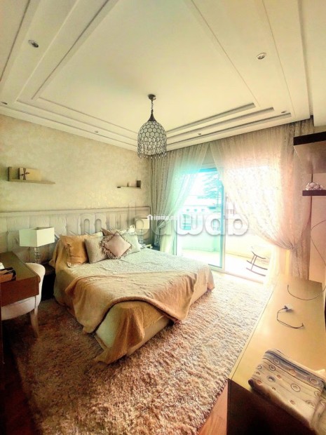Appartement à vendre – Quartier 2 Mars, à Moulay Driss 1er, à deux pas du café Friandises, rue Rome - Vente Immobilier - Casablanca - photo 4