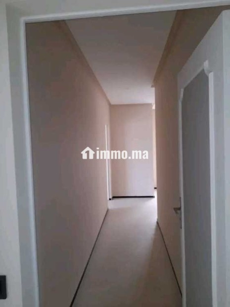 2 chambres salon vide bd standhal - Location Immobilier - Casablanca - photo 8