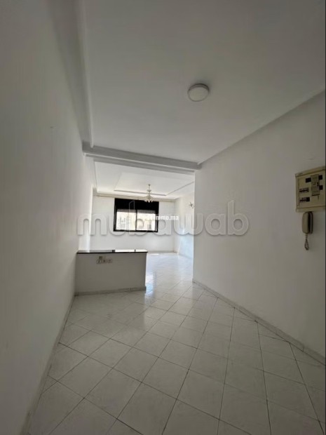 Appartement en location à Agdal. Superficie 60 m². Avec garage et ascenseur - Location Immobilier - Rabat - photo 2
