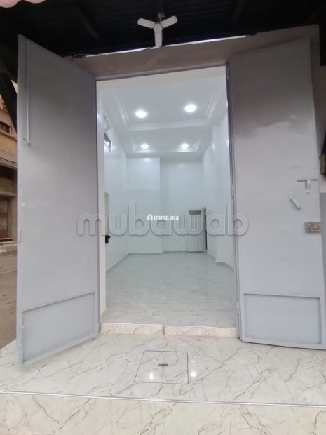 Beau local à vendre à Mesnana. Superficie 25 m². Porte blindée - Vente Immobilier - Tanger - photo 1