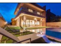 Villa moderne au centre - miniature 1