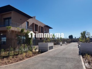 Villa 4 chambres 220 m2 avec Rooftop vue Atlas - Villa à vendre - Marrakech