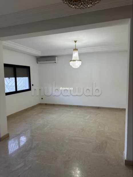 Superbe villa à louer à Riyad. 4 chambres. Cheminée et climatisation - Location Immobilier - Rabat - photo 2