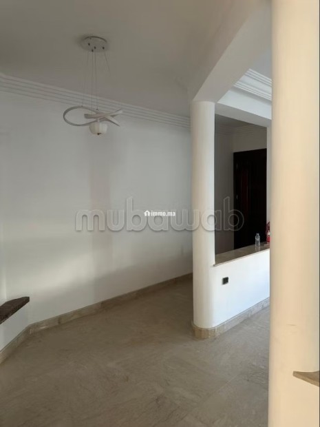 Superbe villa à louer à Riyad. 4 chambres. Cheminée et climatisation - Location Immobilier - Rabat - photo 7
