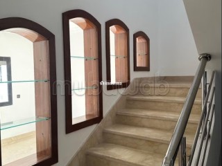 Superbe villa à louer à Riyad. 4 chambres. Cheminée et climatisation - Villa à louer - Rabat