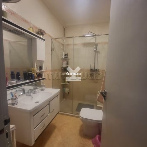 Appartement à Vendre de 90.0 m² à Casablanca,
Hopitaux - Vente Immobilier - Casablanca - photo 7